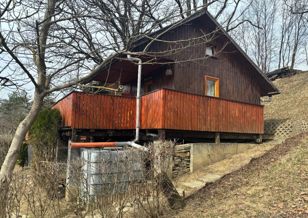 Predaj rekreačného pozemku s chatkou