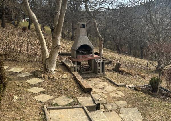 Predaj rekreačného pozemku s chatkou