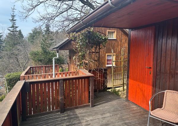 Predaj rekreačného pozemku s chatkou